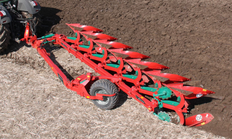 Kverneland PG Semi Mounted Plough