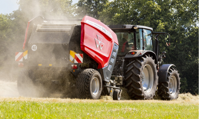 Massey Ferguson RB3130F Fixed Chamber Baler