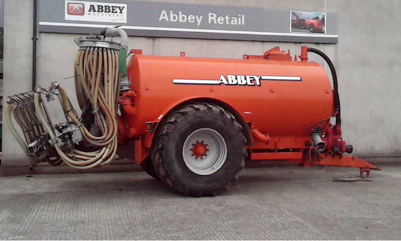 Abbey 2500R Tank c/w Trailing Shoe